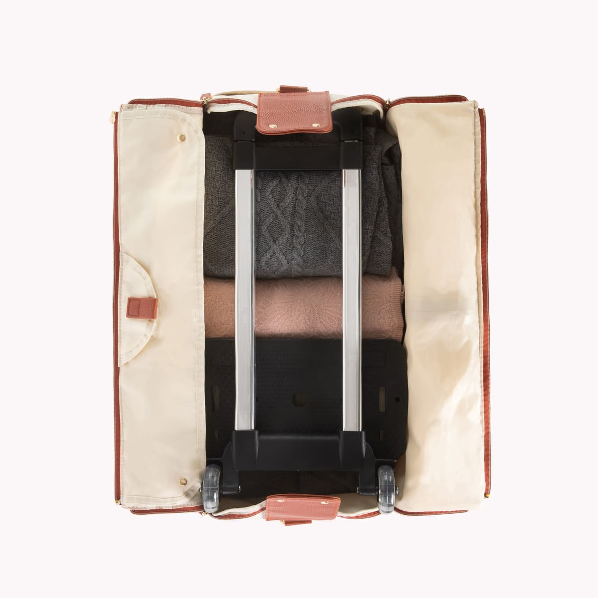 Bag opening completely flat at 180 degrees